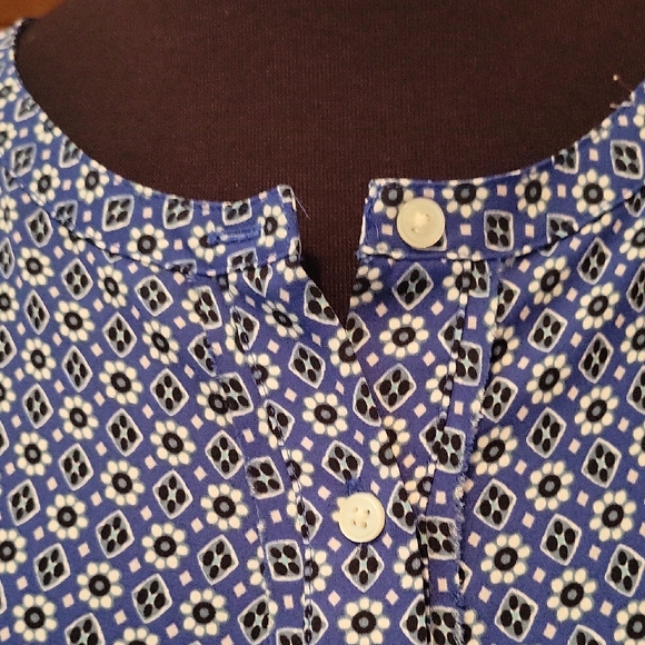 LOFT Blue Sleeveless Blouse with Mandarin Collar - Picture 8 of 10